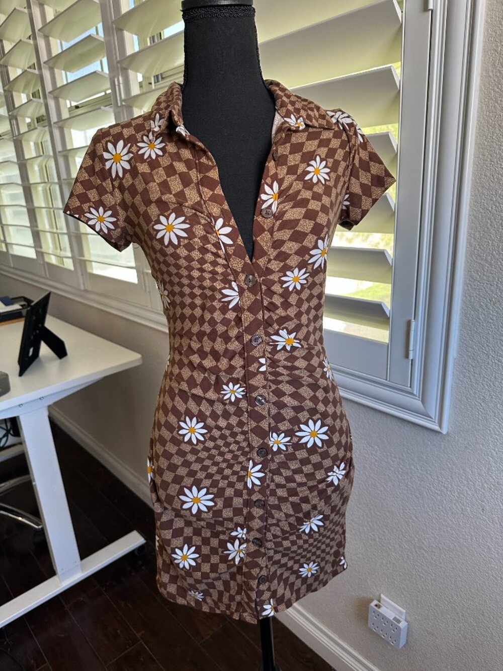 No Boundaries Checkered Daisy Print Button Front Dress S